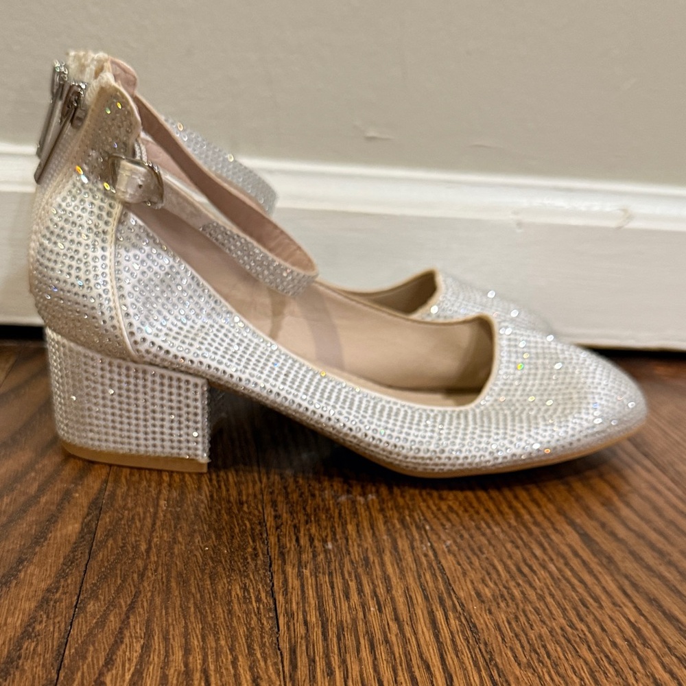 Nina Elegant White Block Heel Women's Shoes Size 3